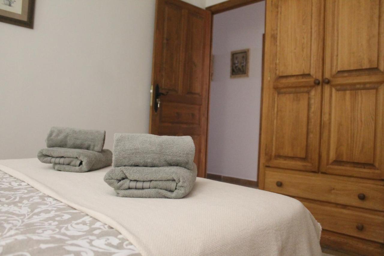 Hedera Apartment Candeleda Bagian luar foto